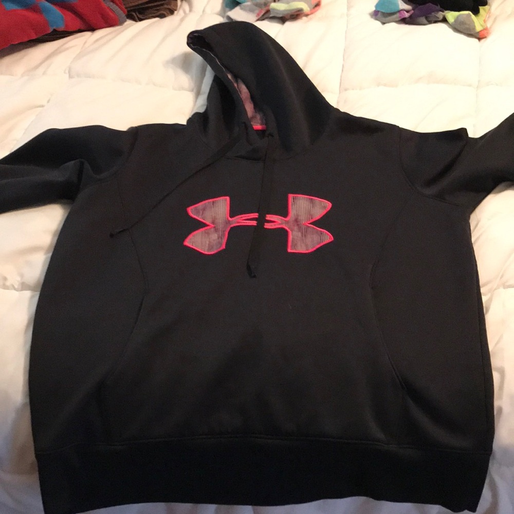 Underarmor hoodie